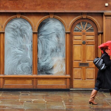 Chichester,,England-jan,12:,Many,Highstreet,Stores,Lay,Empty,As,The
